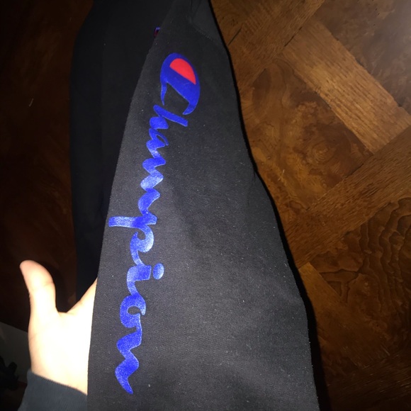 Champion hoodie - Picture 2 of 2